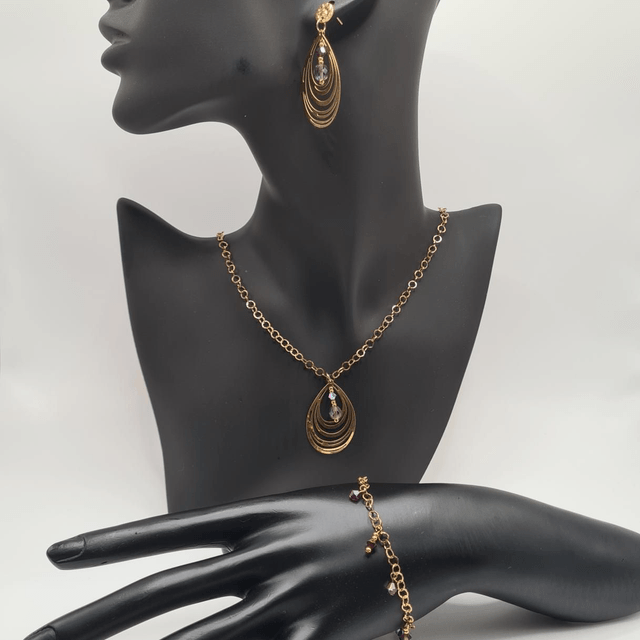 Liya (Parure)